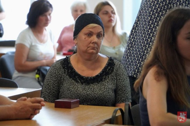 На Волині рідним померлих захисників вручили державні нагороди. ФОТО