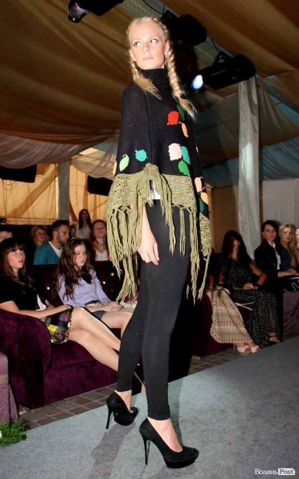 Довгоногі красуні, купальники, сукні: День моди в Луцьку. ФОТО