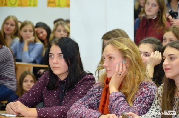 Женя Галич з «O.Torvald» розповів студентам про секс, наркотики, рок-н-рол