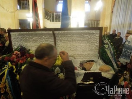 Як Рівне прощається з Сашком Білим. ФОТО