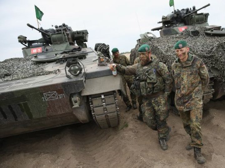 Європейські держави можуть розгорнути в Україні до 15 тисяч солдатів, - ЗМІ