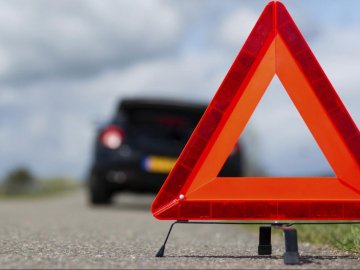 На Волині BMW врізався у Volkswagen: одного водія госпіталізували