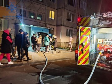 У Луцьку рятувальники ліквідували три пожежі: горіли квартира, контейнер та балкон
