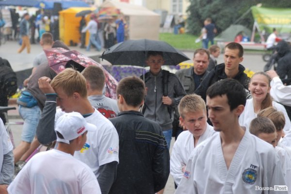 Свято спорту в центрі Луцька. ФОТО