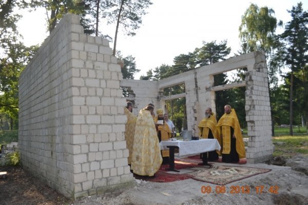 На Волині заклали першу цеглину «міліцейського» храму. ФОТО