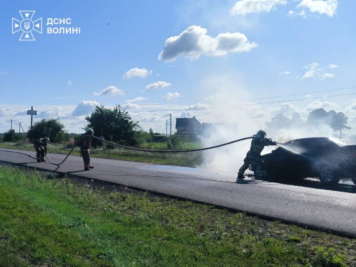 На Волині горів автомобіль