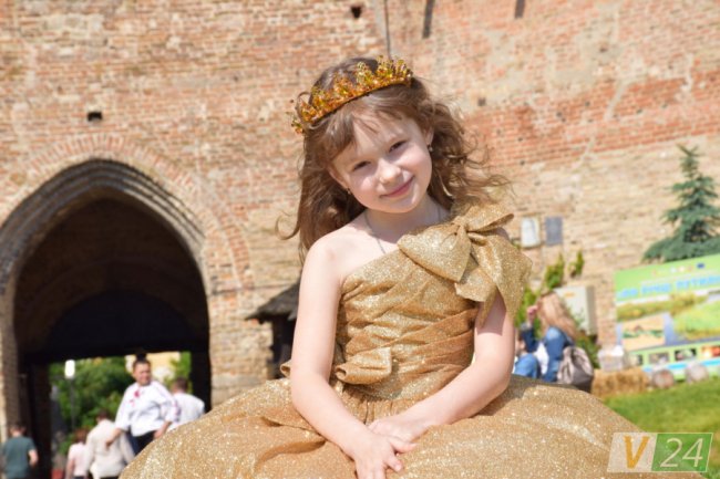 «Волинська княжна»: кому дістався титул та корона. ФОТО