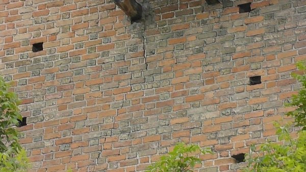 Луцький замок не ремонтують: чекають грошей. ФОТО. ВІДЕО