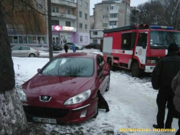 Подробиці аварії у Луцьку, де у водійки стався приступ епілепсії. ВІДЕО