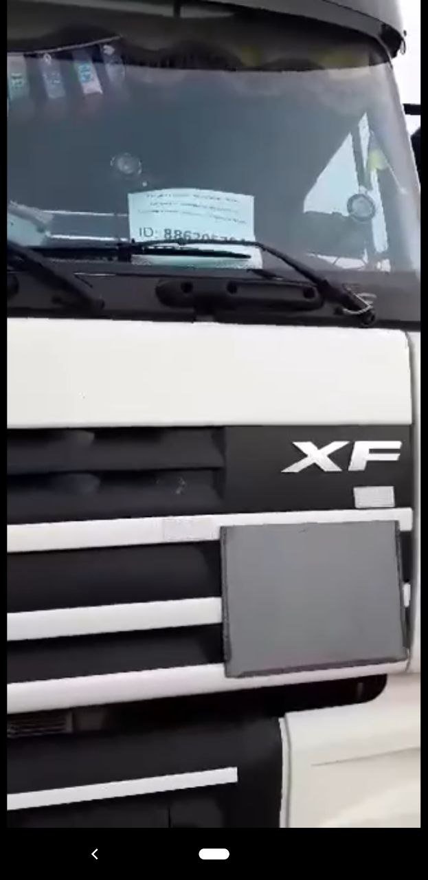 Польські протестувальники розвернули вантажівку з автомобілями для ЗСУ. ВІДЕО