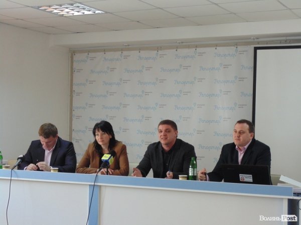 У Луцьку зекономили на освітянах та медиках, - депутати