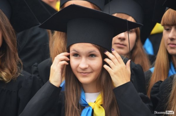 Фотопогляд: посвята в студенти першокурсників СНУ