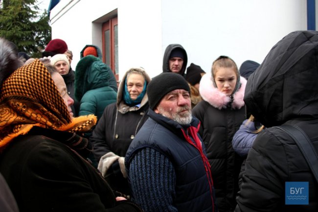У селі на Волині віряни воюють за храм. ФОТО