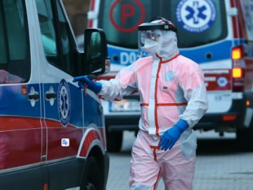 У Польщі вводять національний локдаун