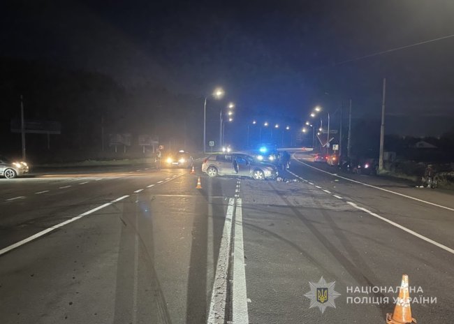 Біля Луцька 28-річна водійка збила мотоцикліста: він - у реанімації