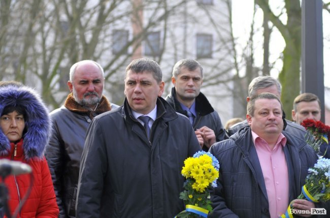 Сотні лучан вшанували пам’ять Героїв Небесної Сотні