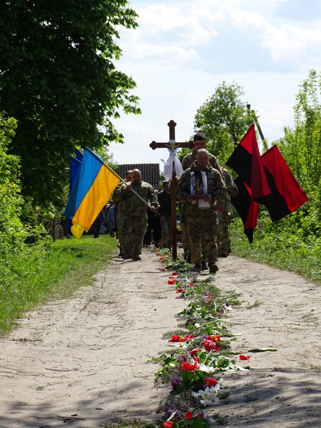 На Волині провели в останню путь Героя Андрія Сливку
