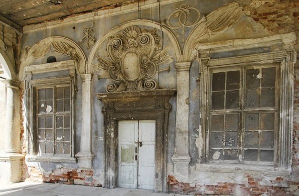 Наймістичніші замки Західної України. Моторошні історії кам'яних стін та загублених життів. ФОТО