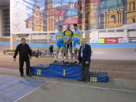 Луцькі велосипедисти стали переможцями у зимовому чемпіонаті України. ФОТО