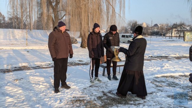 Як у Володимирі-Волинському освячували воду у річці. ФОТО