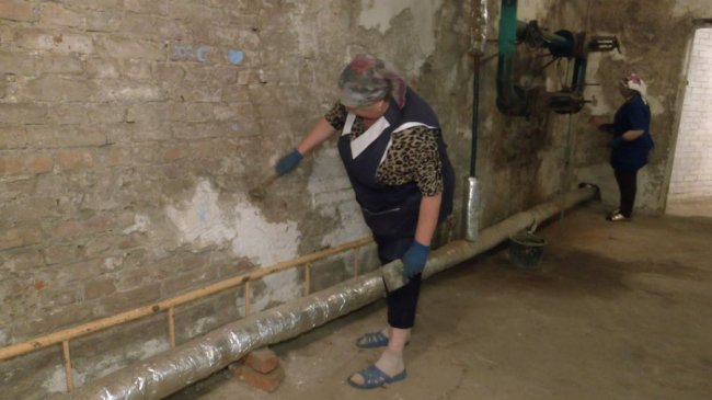 У луцькій школі облаштовують укриття, щоб діти вийшли на навчання. ФОТО. ВІДЕО