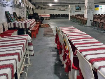 На Волині облаштували укриття з вишитими рушниками та старовинним посудом. ВІДЕО