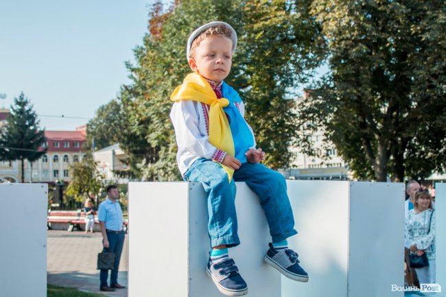 Луцьк у вишиванках. ФОТОРЕПОРТАЖ