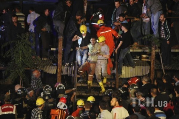 Фото аварії на шахті в Туреччині