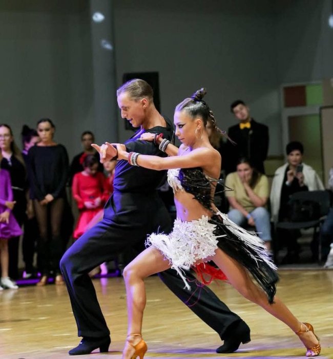 На Кубку України зі спортивного танцю волиняни здобули срібло