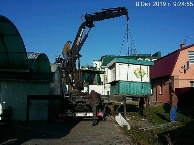 У Луцьку знесли  незаконні торгові кіоски і гаражі