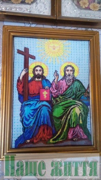 На цій справі не заробляє: рукодільниця з Волині вишила 32 ікони