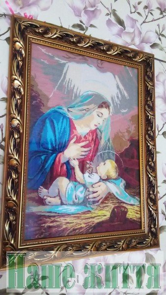 На цій справі не заробляє: рукодільниця з Волині вишила 32 ікони