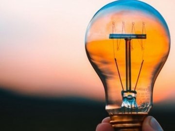 Жителі Маневицького району 9 днів сидітимуть без світла 