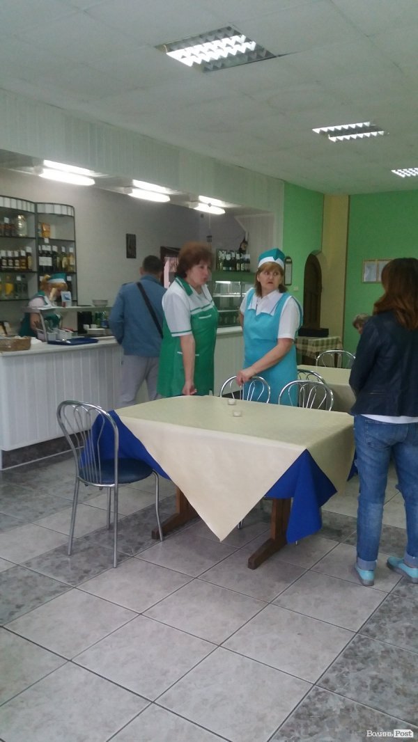 У луцькій їдальні «Ревізор» залишив «Domestos». ФОТО