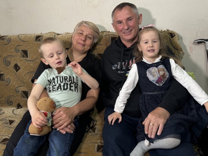 «Кохання перемагає все», - історія бійця з Волині, який  втратив руку  і ногу на війні