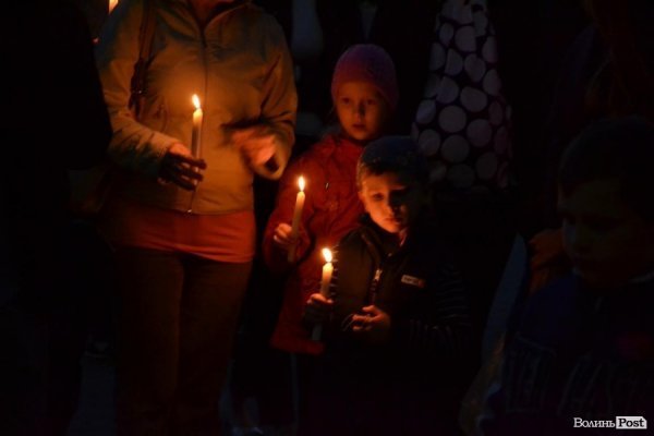 У Луцьку перед Дня Незалежності України вшанували тих, хто віддав за неї життя. ФОТО