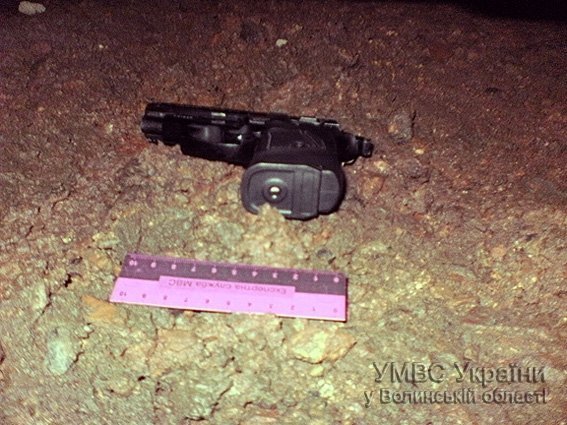 Пограбування на Волині: розбійники кинулися на чоловіка з пістолетом. ФОТО