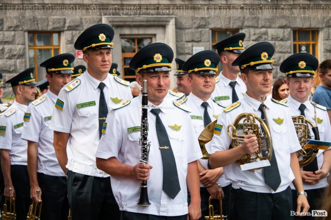 Урочистості з нагоди Дня Конституції в Луцьку. ФОТО