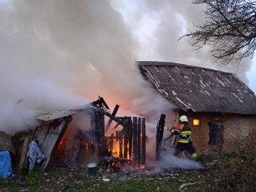 У Луцькому районі спалахнула пожежа: подробиці