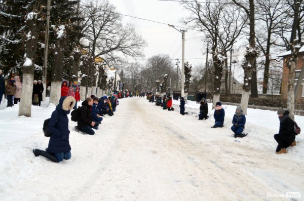 «Десантник пішов у небо»:  у Ківерцях поховали Героя Маріса Камінського