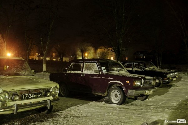 Сніг у Луцьку. ФОТО