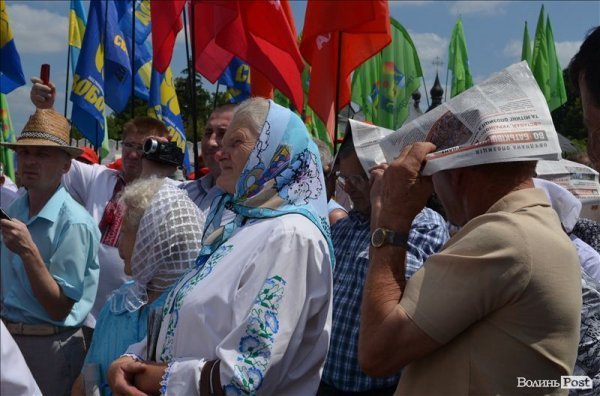 Політика, молитва і шашлик: під Берестечком вшановували річницю битви. ФОТО