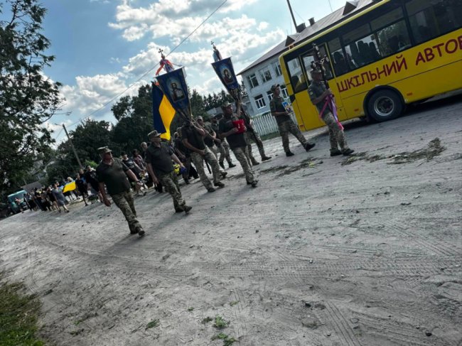 Врятував не одне життя: попрощалися з волинським хірургом, Героєм Олександром Ковчем