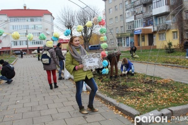 У Луцьку «вдихнули життя» в «Алею троянд»
