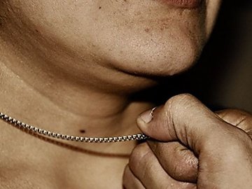 Біля нічного клубу в Луцьку під час бійки «обчистили» чоловіка