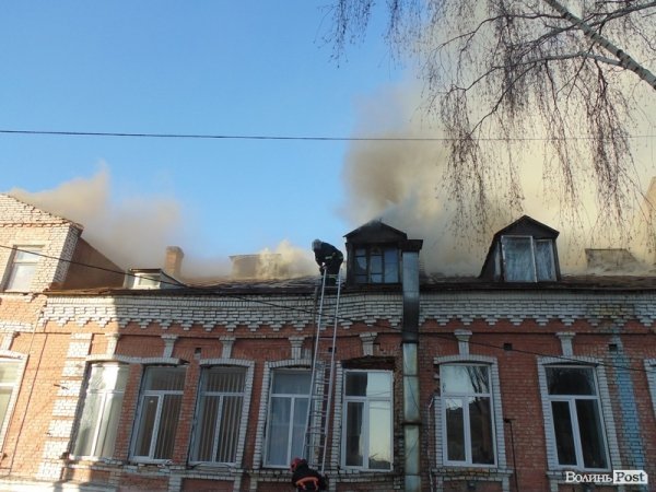 Фото великої пожежі в центрі Луцька. ДОПОВНЕНО