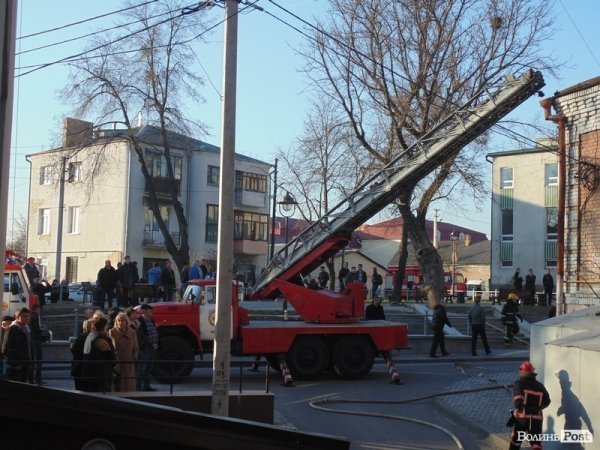 Фото великої пожежі в центрі Луцька. ДОПОВНЕНО