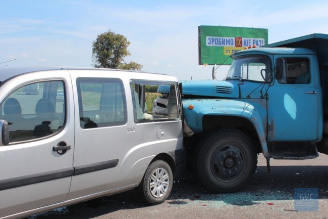  У Володимирі-Волинському зіткнулися три автомобілі. ФОТО
