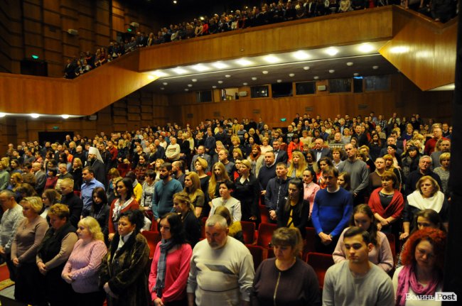 Як на концерті Олега Скрипки в Луцьку збирали гроші на церкву. ФОТО