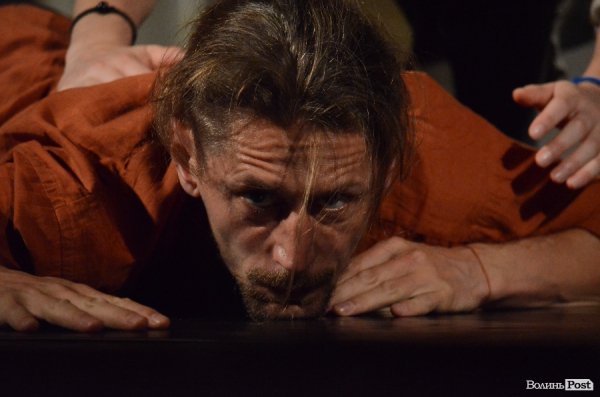 Історії дітей-біженців мовою танцю. ФОТО